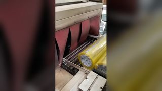 BOPP 梱包テープで荷物を保護します